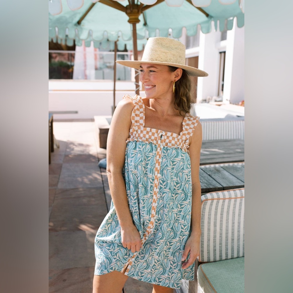 Sunshine Tienda
Toucan Pompano Dress size XXl